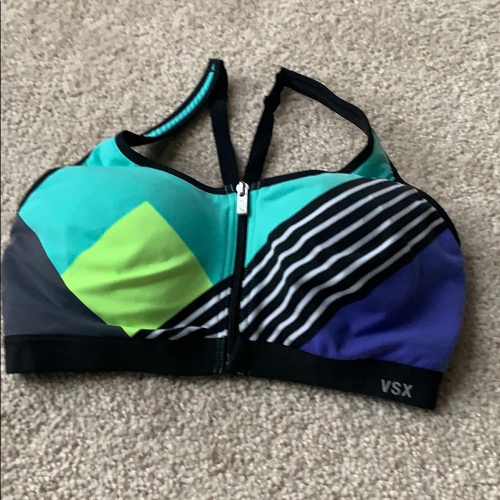 Sports bra